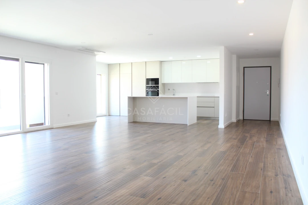 Apartamento T4 para Venda em Alcochete Foto 1