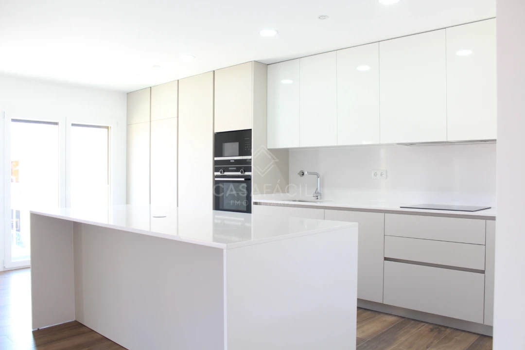 Apartamento T4 para Venda em Alcochete Foto 3