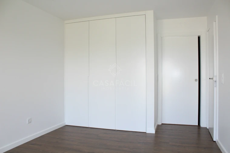 Apartamento T4 para Venda em Alcochete Foto 10