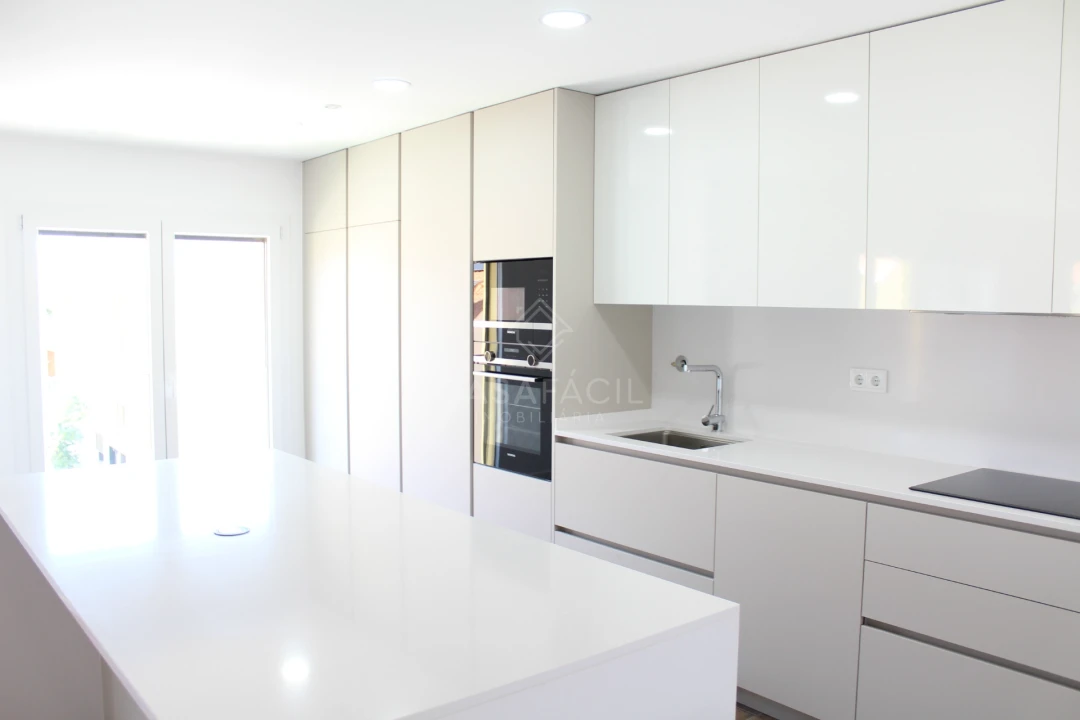 Apartamento T4 para Venda em Alcochete Foto 2