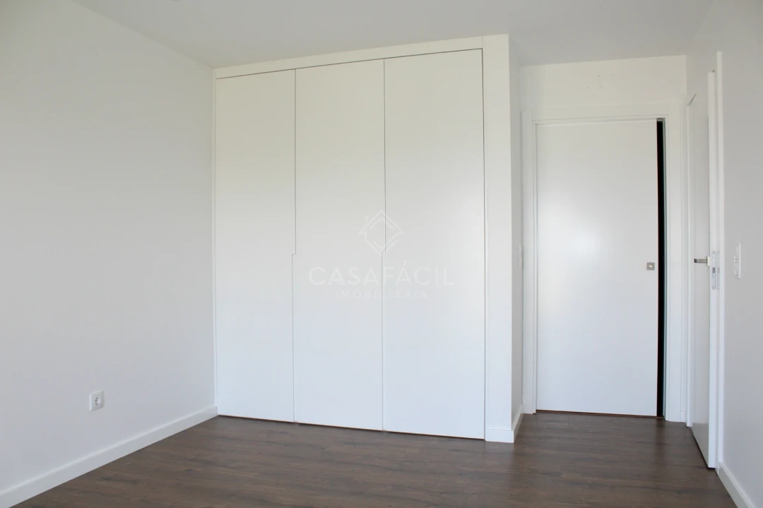 Apartamento T4 para Venda em Alcochete Foto 10