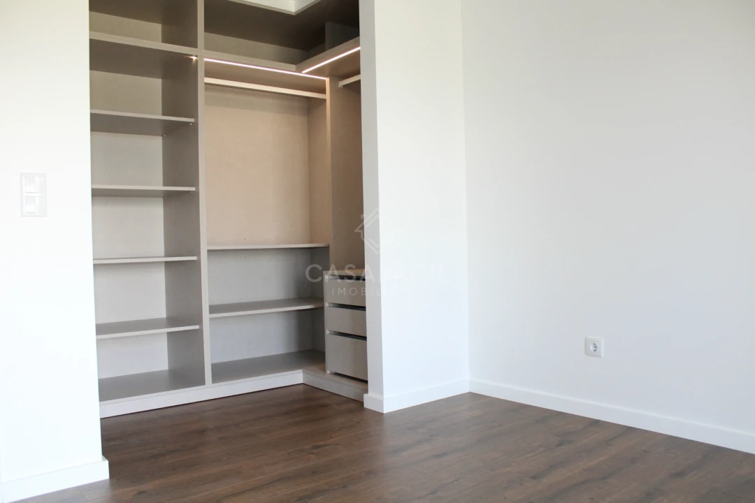 Apartamento T4 para Venda em Alcochete Foto 17