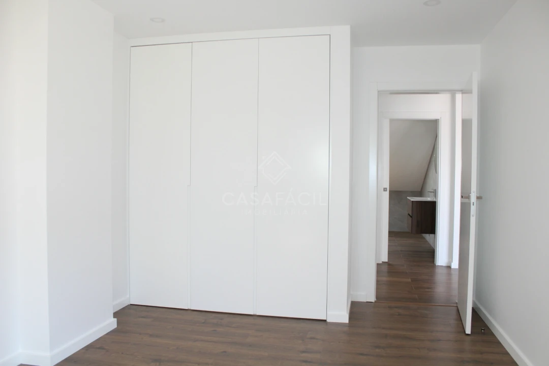 Apartamento T4 para Venda em Alcochete Foto 28