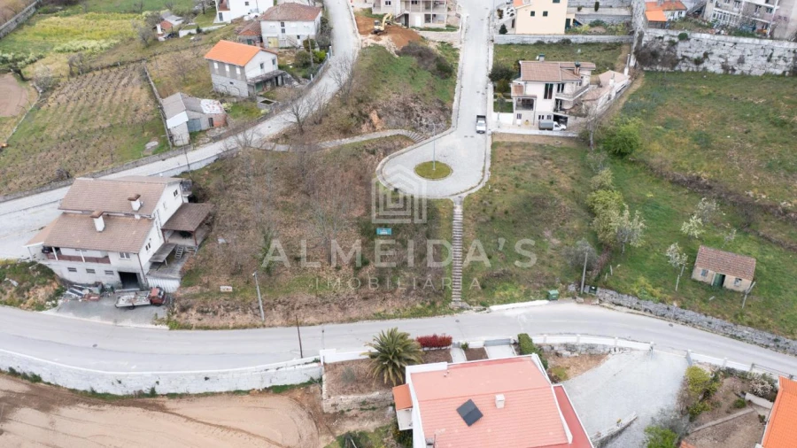 Terreno para Venda em Vila Pouca de Aguiar Foto 1