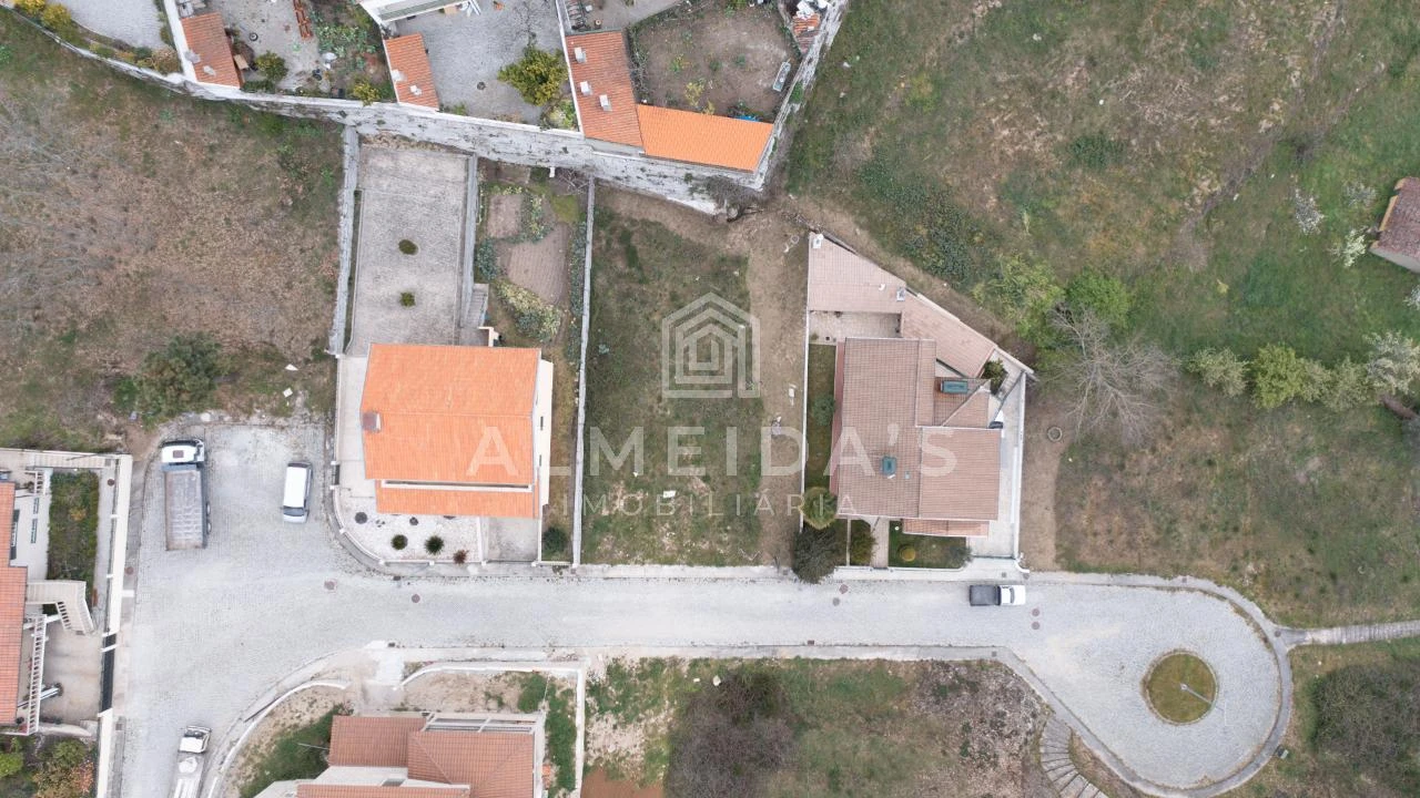 Terreno para Venda em Vila Pouca de Aguiar Foto 1