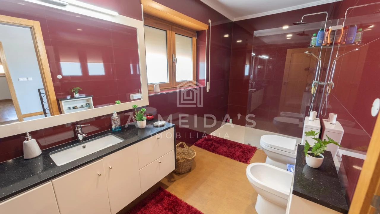 Moradia T4 para Venda em Bornes de Aguiar Foto 20