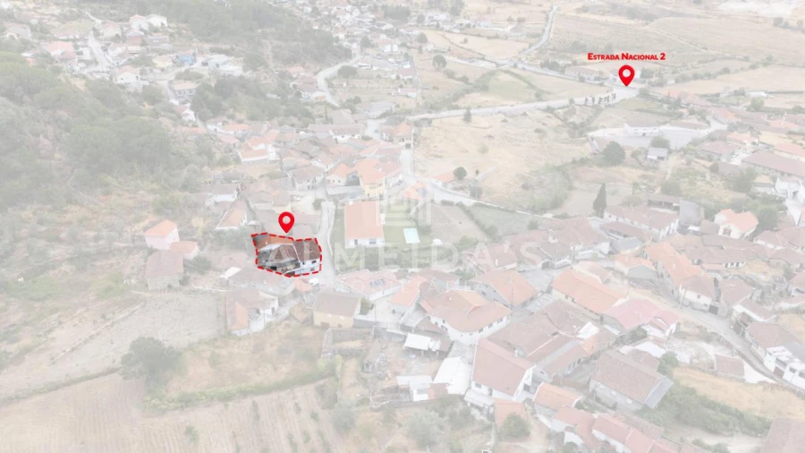 Moradia T4 para Venda em Sabroso de Aguiar Foto 13