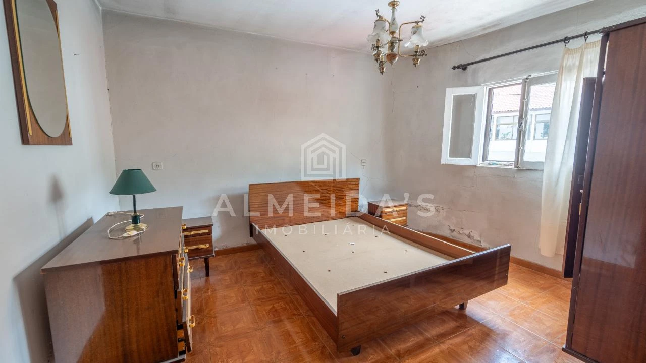 Moradia T4 para Venda em Sabroso de Aguiar Foto 3