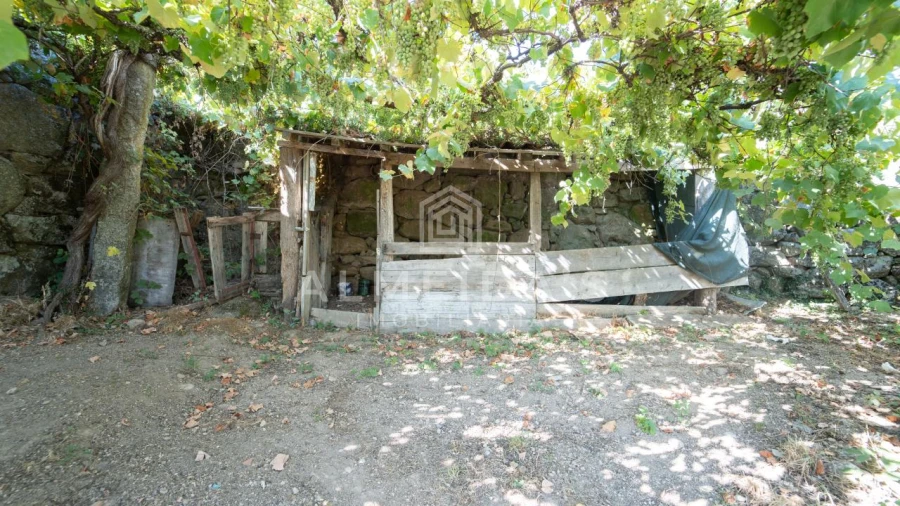 Moradia T4 para Venda em Soutelo de Aguiar Foto 16