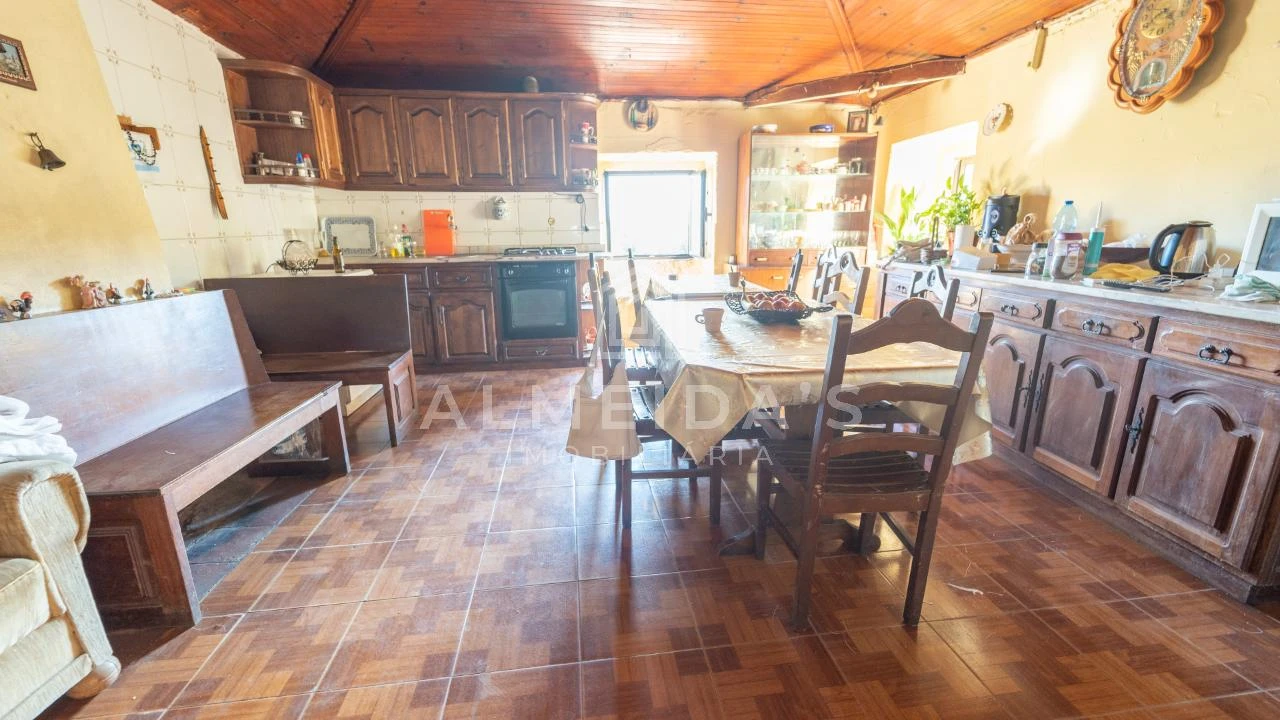 Moradia T4 para Venda em Soutelo de Aguiar Foto 13