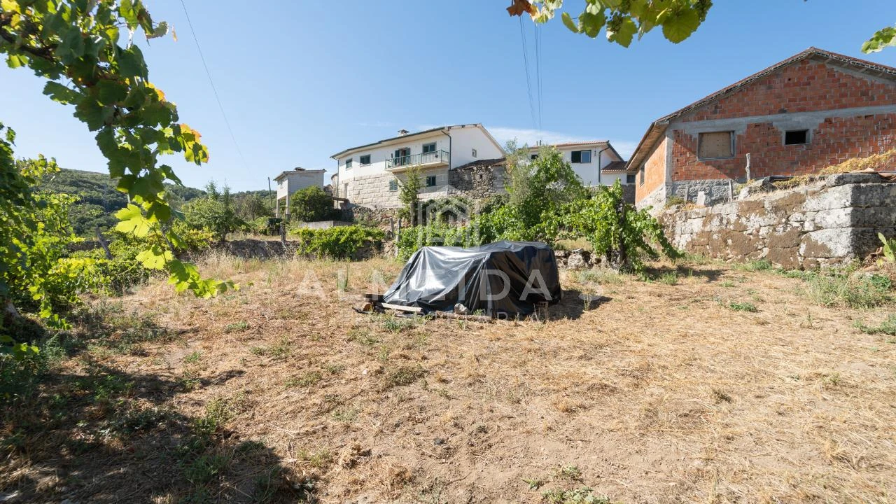 Moradia T4 para Venda em Soutelo de Aguiar Foto 17