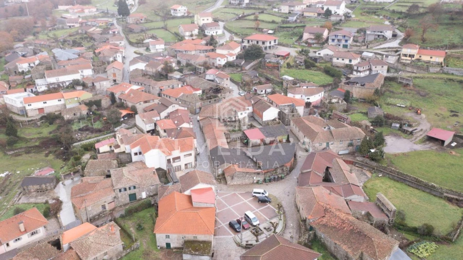 Moradia T3 para Venda em Soutelo de Aguiar Foto 1