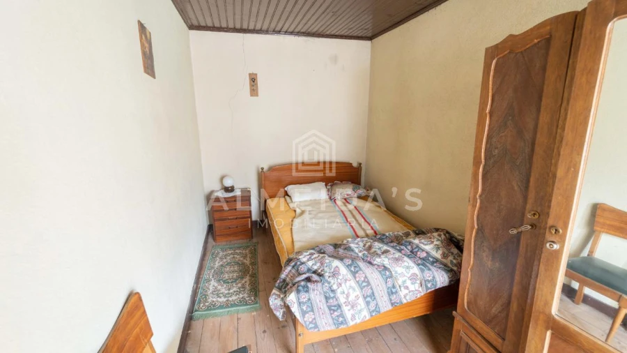 Moradia T4 para Venda em Bornes de Aguiar Foto 3