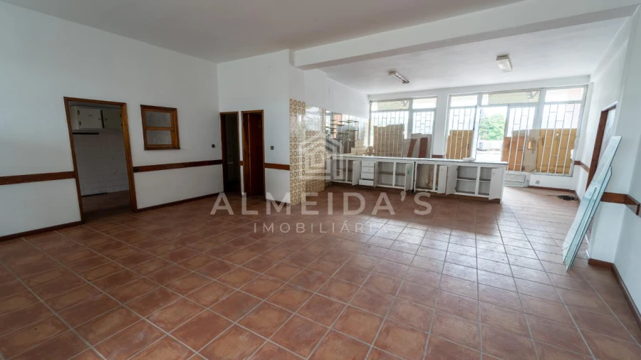 Negócio para Venda em Vidago, Arcossó, Selhariz, Vilarinho Paranheiras