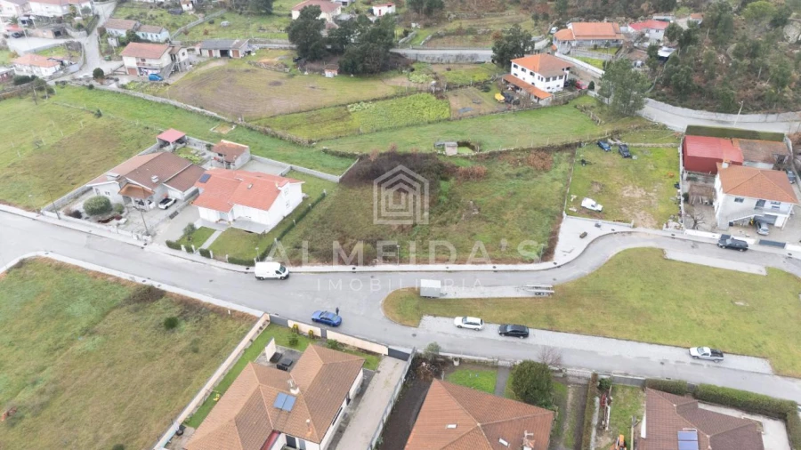 Terreno para Venda em Sabroso de Aguiar Foto 1