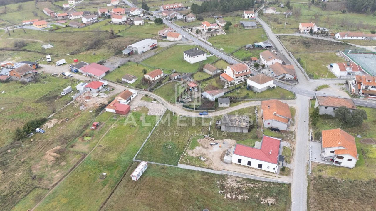 Terreno para Venda em Sabroso de Aguiar Foto 3