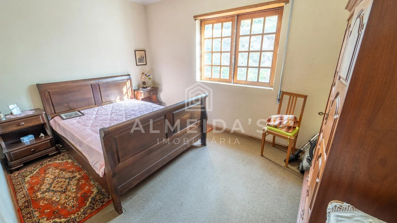 Moradia T5 para Venda em Bornes de Aguiar Foto 9