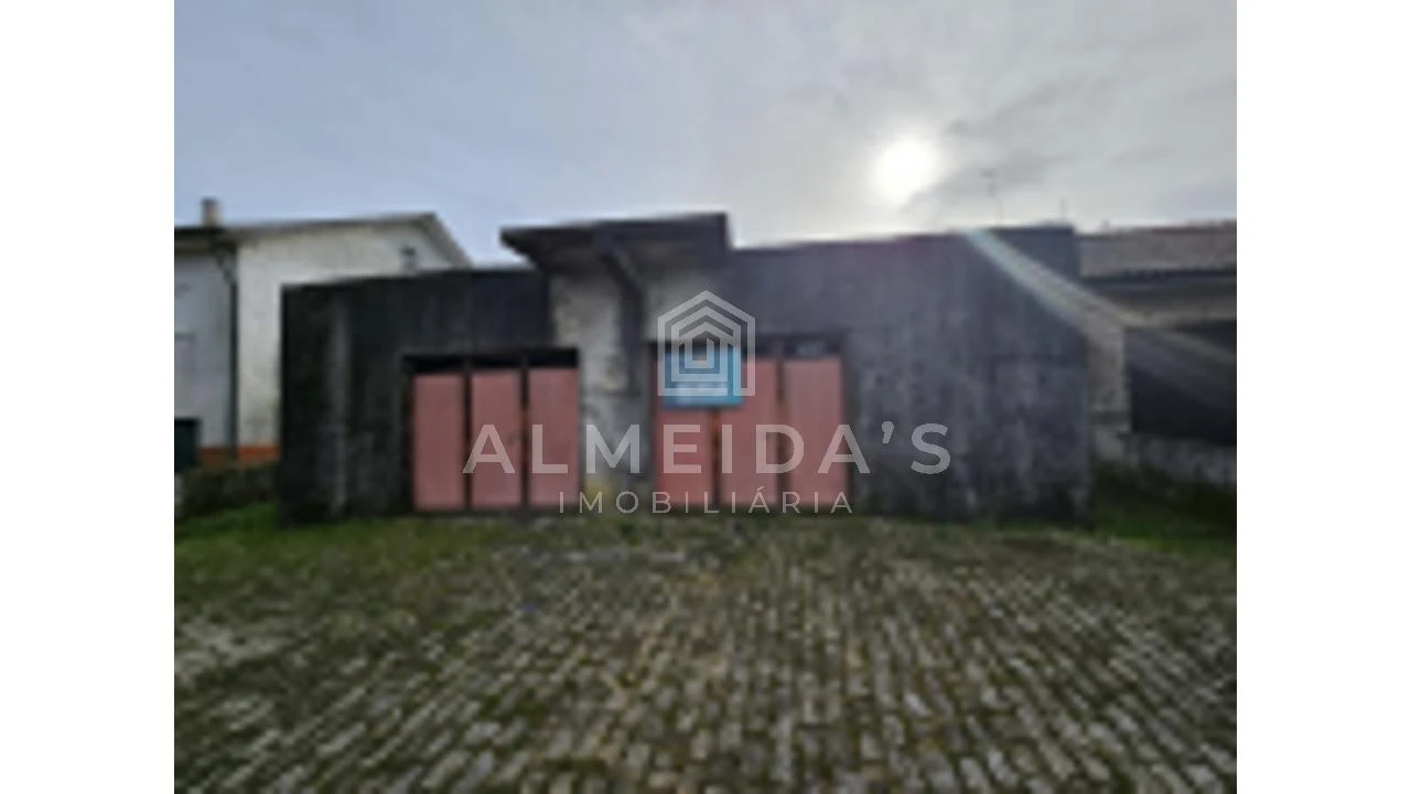 Armazém para Venda em Pensalvos e Parada de Monteiros Foto 3