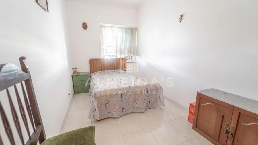 Moradia T4 para Venda em Laranjeiro e Feijó Foto 11