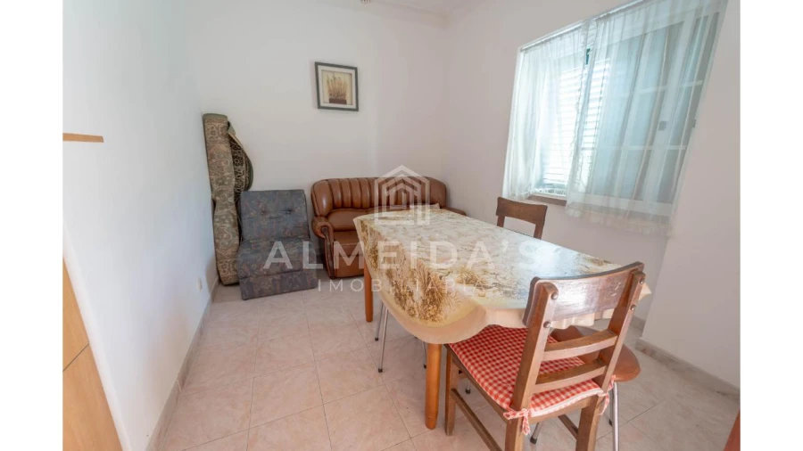 Moradia T4 para Venda em Laranjeiro e Feijó Foto 13