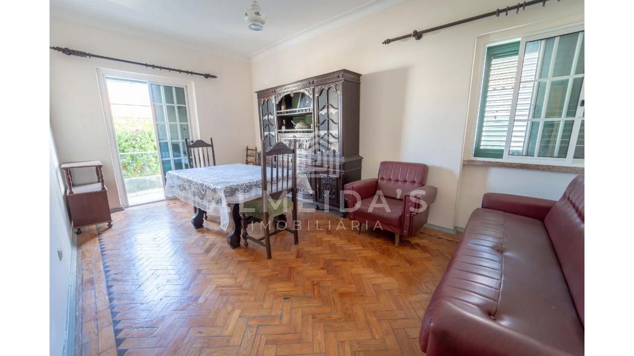 Moradia T4 para Venda em Laranjeiro e Feijó Foto 19