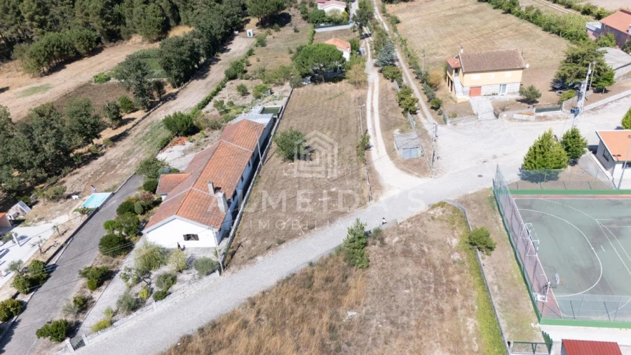 Terreno para Venda em Sabroso de Aguiar Foto 1
