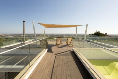 Moradia T4 para Venda em Santa Barbara de Nexe
