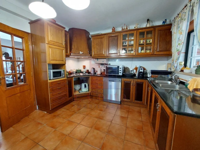 Moradia T5 para Venda em Gaeiras Foto 6