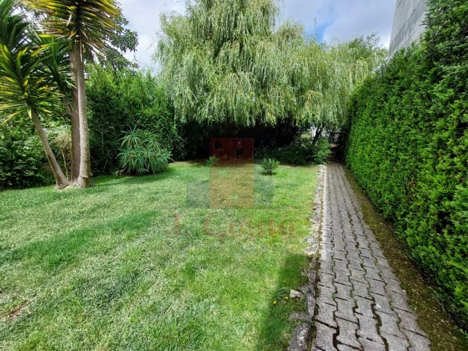 Moradia T5 para Venda em Gaeiras Foto 33