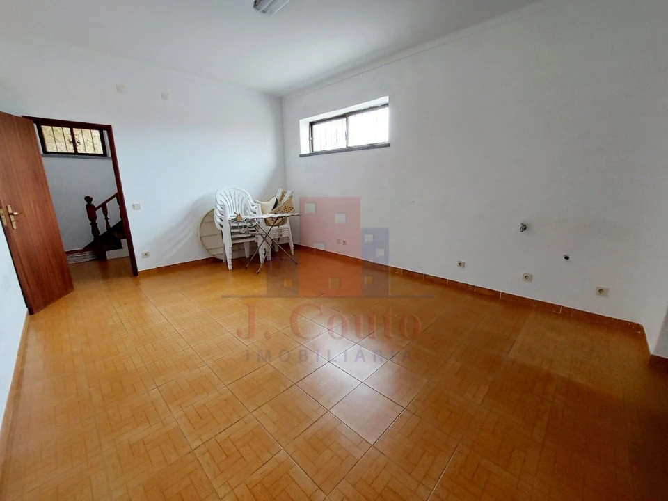 Moradia T4 para Venda em Gaeiras Foto 43