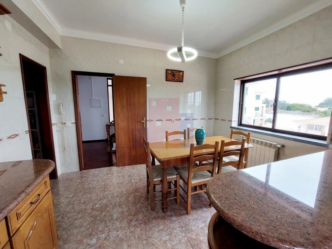 Moradia T4 para Venda em Gaeiras Foto 36