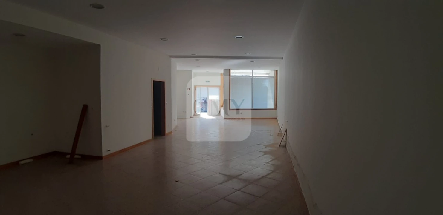 Loja para Venda em Murça Foto 7