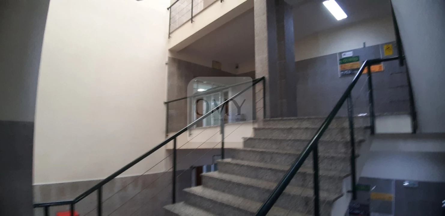 Loja para Arrendamento em Nossa Senhora da Conceição, São Pedro e São Dinis Foto 6