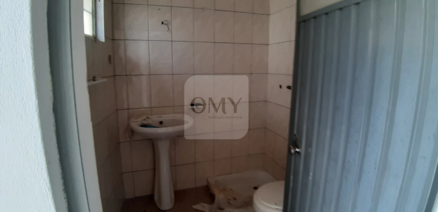 Moradia T1 para Venda em Carva e Vilares Foto 7