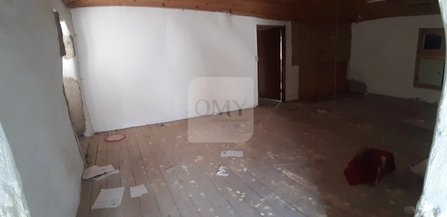 Moradia T1 para Venda em Carva e Vilares Foto 8