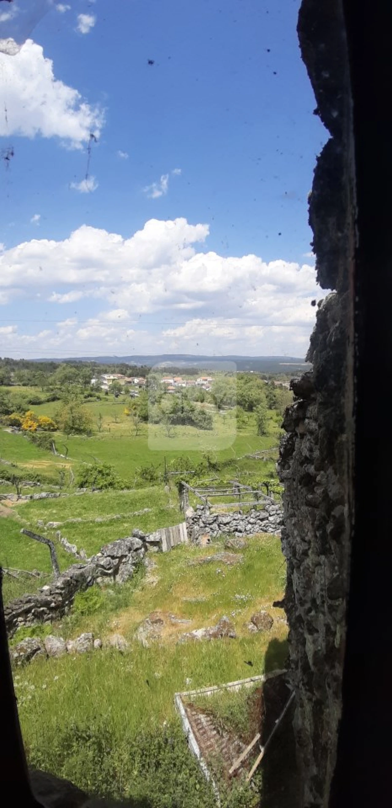 Moradia T1 para Venda em Carva e Vilares Foto 11