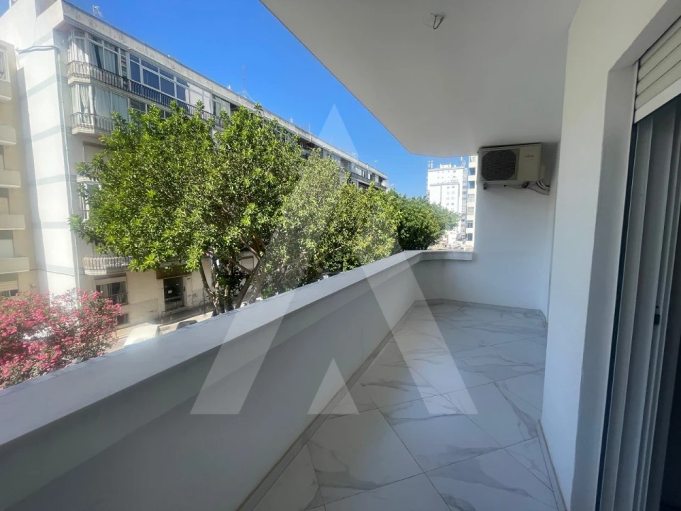 Apartamento T1 para Venda em Quarteira Foto 2