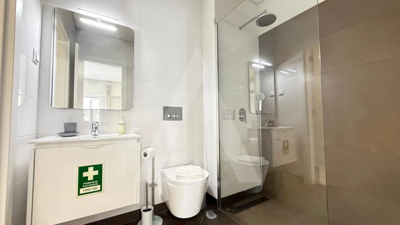 Apartamento T1 para Venda em Quarteira Foto 19