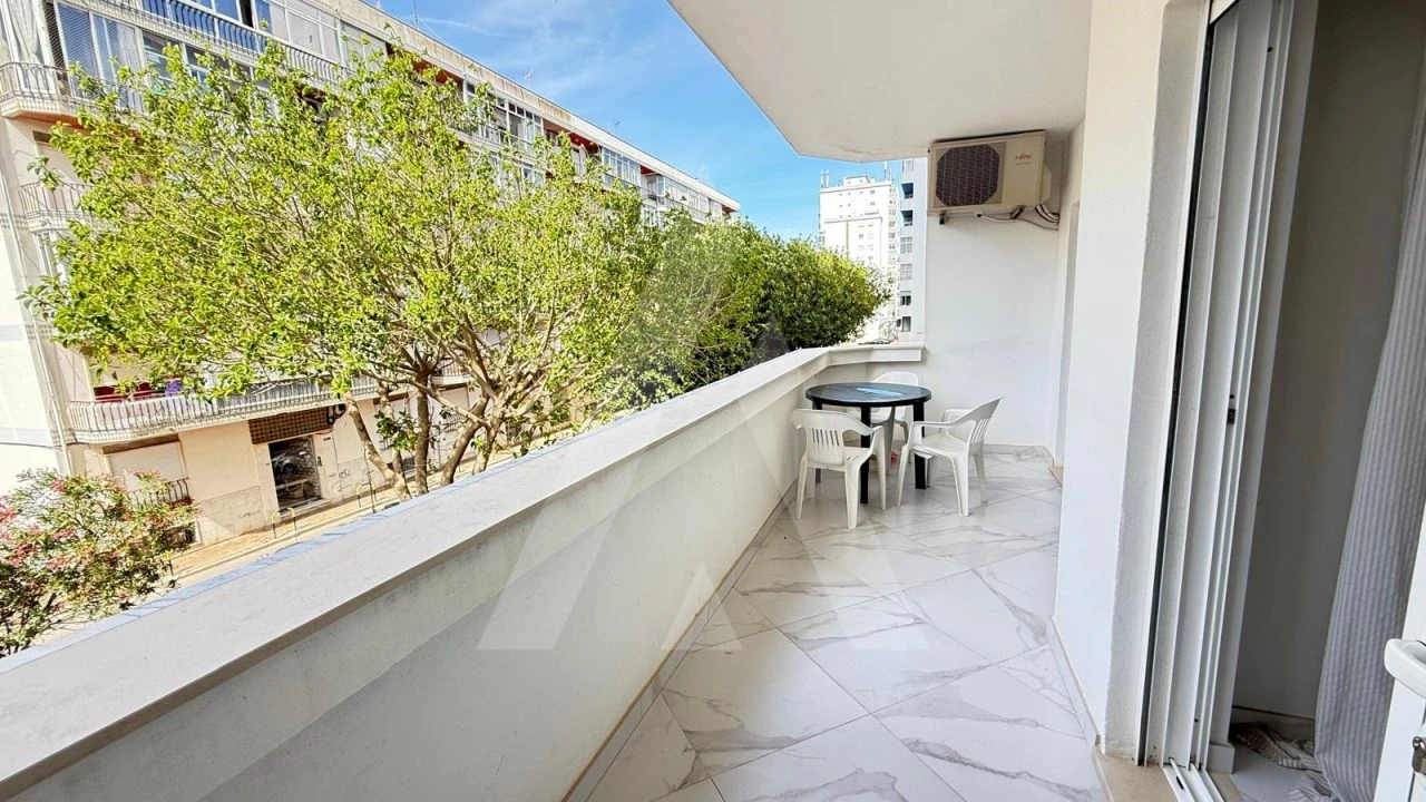 Apartamento T1 para Venda em Quarteira Foto 24