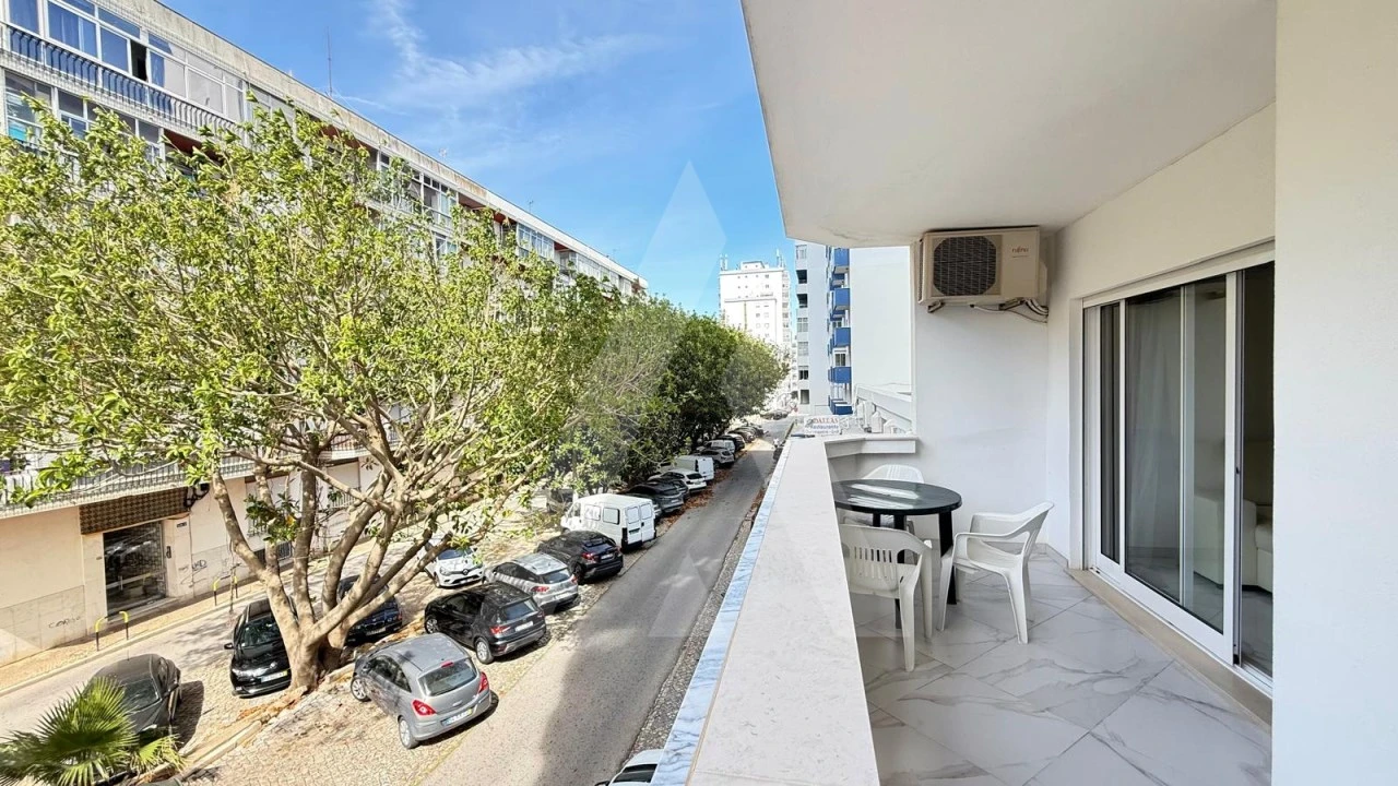 Apartamento T1 para Venda em Quarteira Foto 27