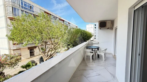 Apartamento T1 para Venda em Quarteira