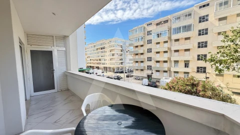 Apartamento T1 para Venda em Quarteira
