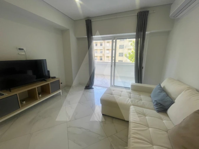 Apartamento T1 para Venda em Quarteira Foto 11