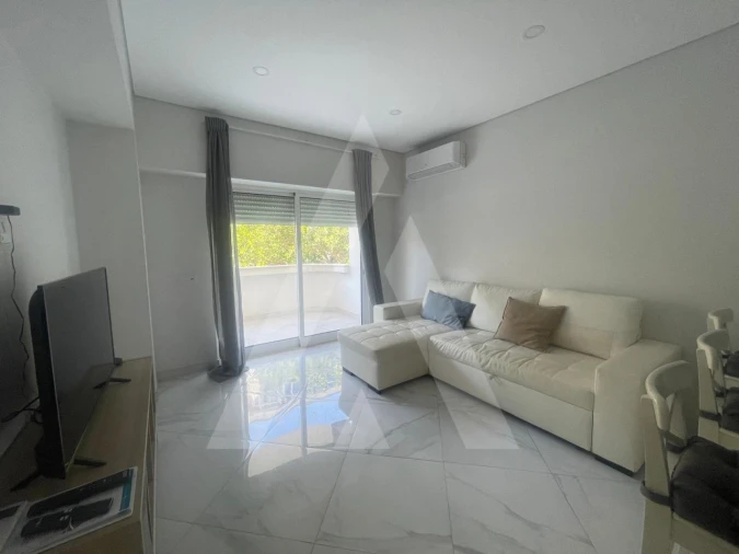 Apartamento T1 para Venda em Quarteira Foto 12