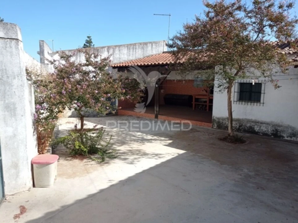 Moradia T3 para Venda em Avis Foto 1