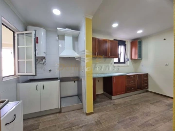 Apartamento T2 para Arrendamento em Penha de França