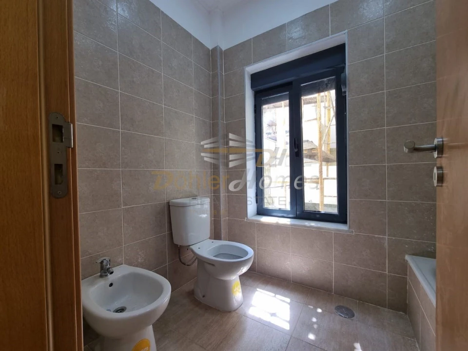 Apartamento T2 para Arrendamento em Penha de França Foto 14