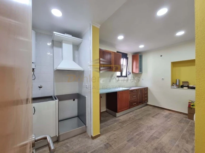 Apartamento T2 para Arrendamento em Penha de França Foto 11