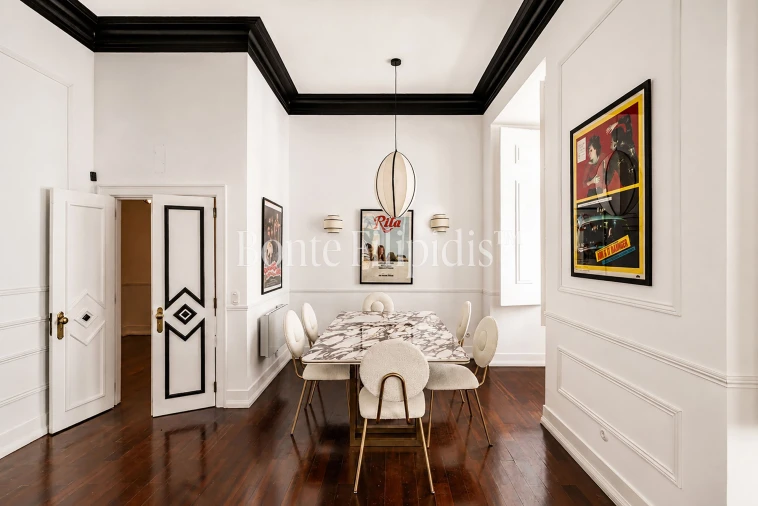 Apartamento T2 para Venda em Misericórdia Foto 9