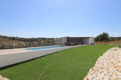 Moradia T4 para Venda em Lagos (São Sebastião e Santa Maria)